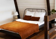 صدای جیرجیر تخت چوبی از کجاست؟ ۵ روش واقعی برای از بین بردنش ارتفاع استاندارد تخت خواب دو نفره چقدر است؟ جدول کامل سایز تخت خواب برای عروس و داماد + نکات مهم انتخاب