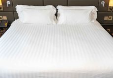 چطور بفهمم تخت خواب استاندارده؟ جدول ابعاد واقعی تخت برای قد، وزن و نوع تشک